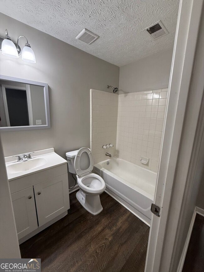 Building Photo - 10375 Larrack Ct