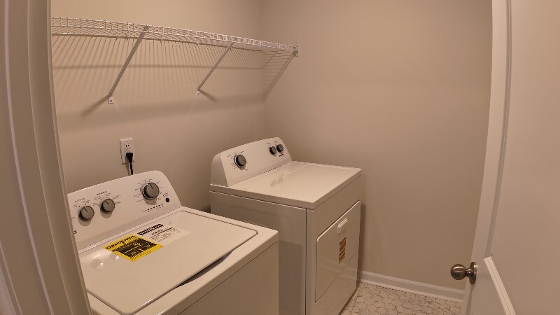 Building Photo - 1030 Roleson Wy