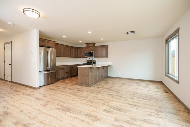 Building Photo - 1314 Lamont Ln