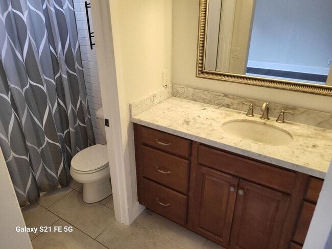 Building Photo - NEW PRICE REDUCTION!!! Beautiful Condo: 3 ...