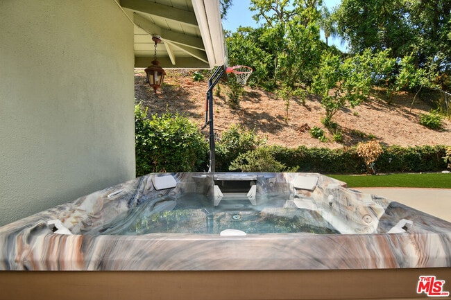 Building Photo - 3421 Castlewoods Pl