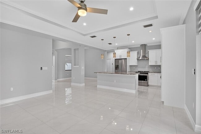 Building Photo - 2326 6th Ave SE