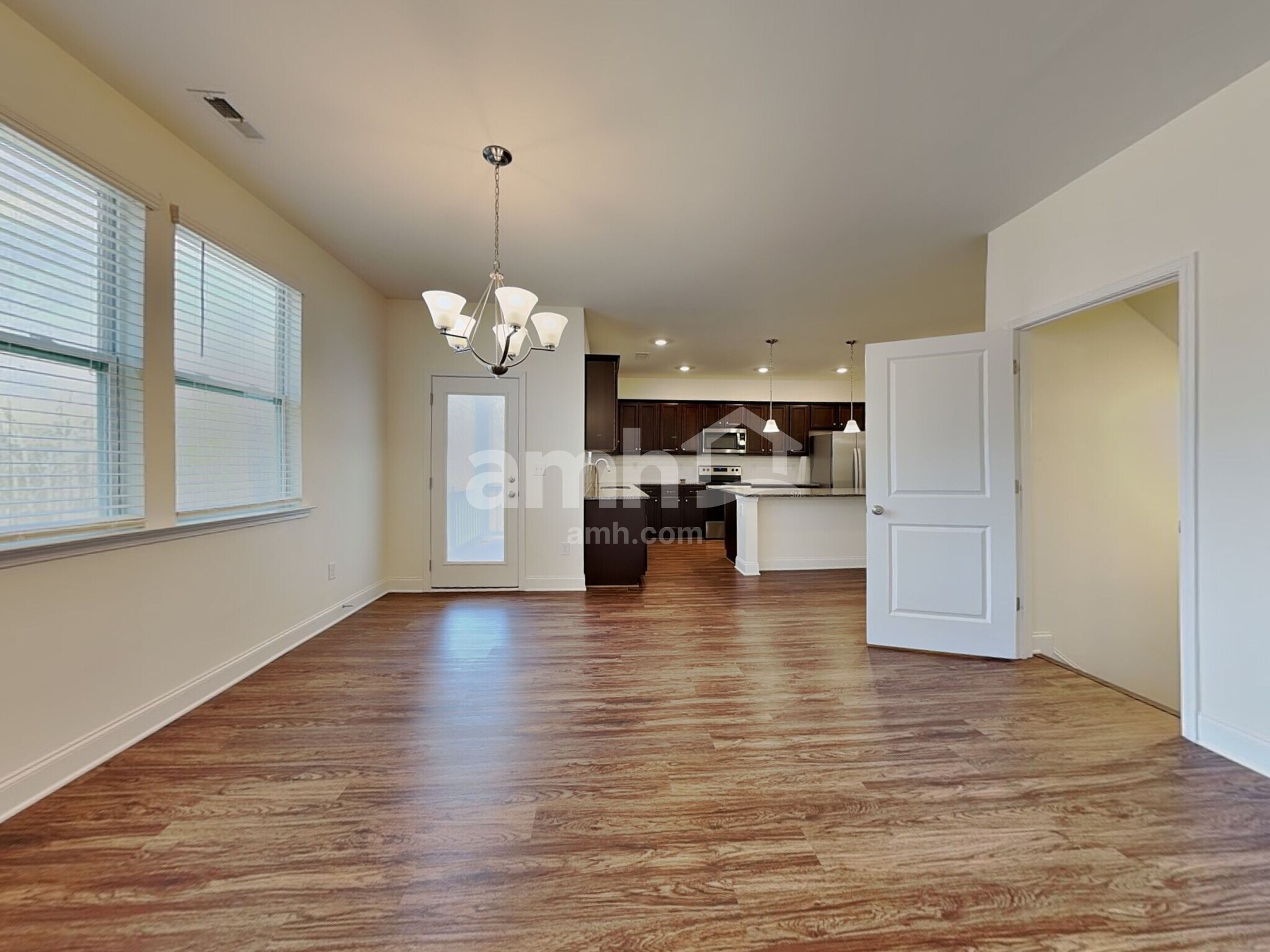 Building Photo - 2133 Laurel Vlg Cir