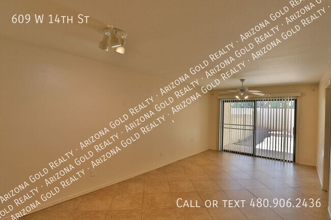 Building Photo - Tempe Los Prados