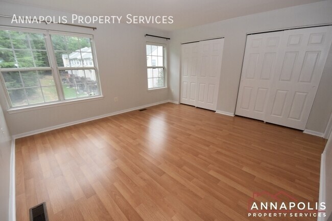 Building Photo - 8647 Willow Leaf Ln