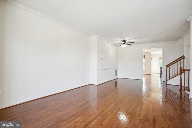 Building Photo - 41685 St Albans Terrace