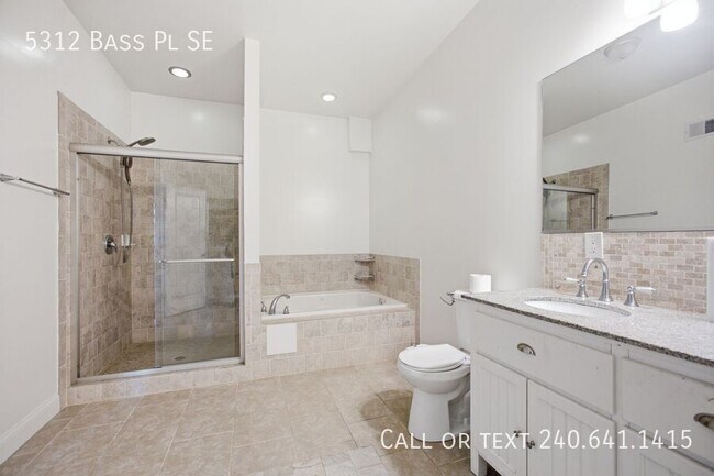 Building Photo - 5312 Bass Pl SE