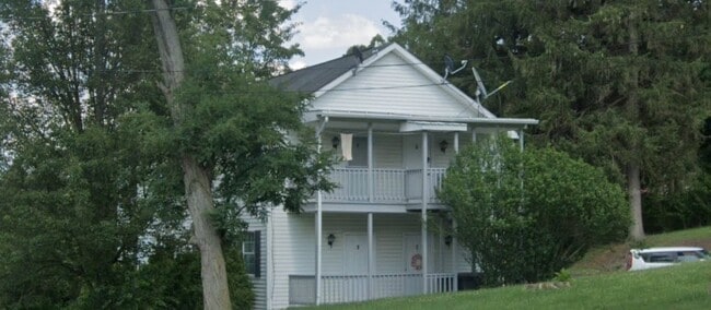 Building Photo - 17030 Old National Pike SW