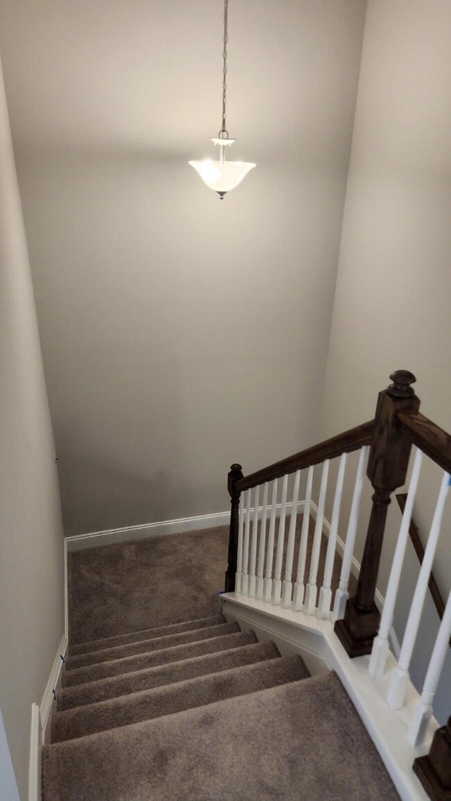 Building Photo - 1815 Fox Den Way