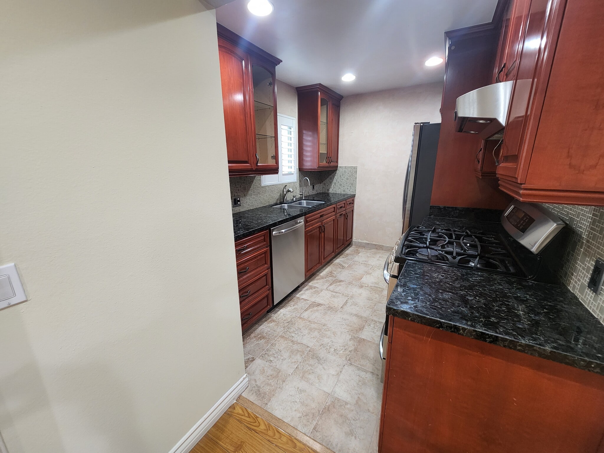 Building Photo - 212 N Jackson St