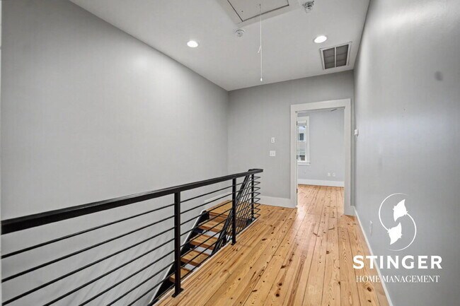 Building Photo - 1 Market-2