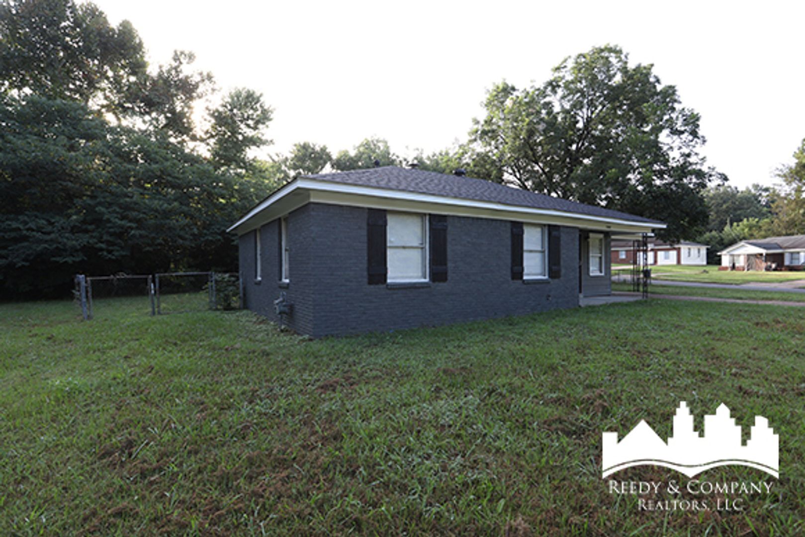 Building Photo - 1380 Rolling Hills Dr