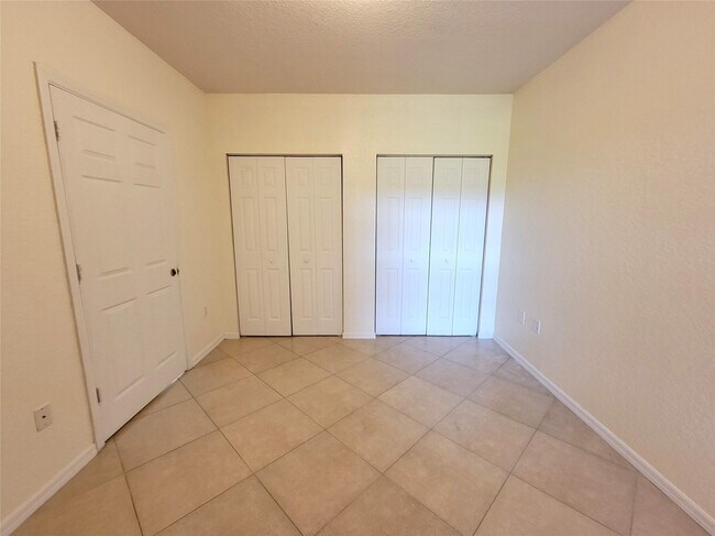 Building Photo - 2109 Belmont Ln