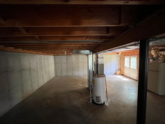 Building Photo - Ranch House in Bedford County-Hawkins Mill...