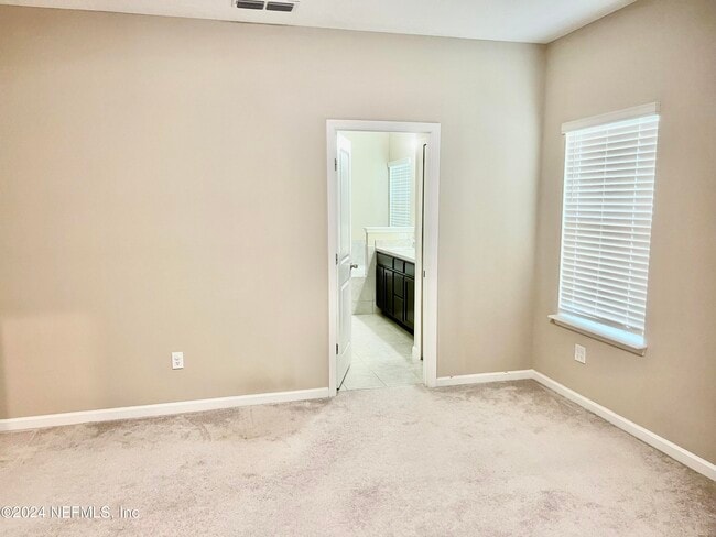 Building Photo - 10840 Peacock Landing Ct