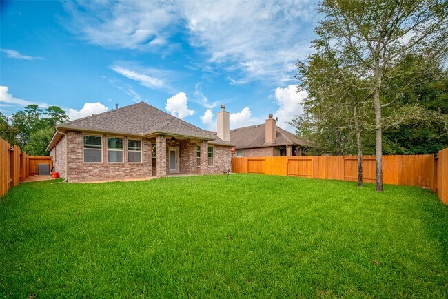 Building Photo - 2431 Garden Falls Dr