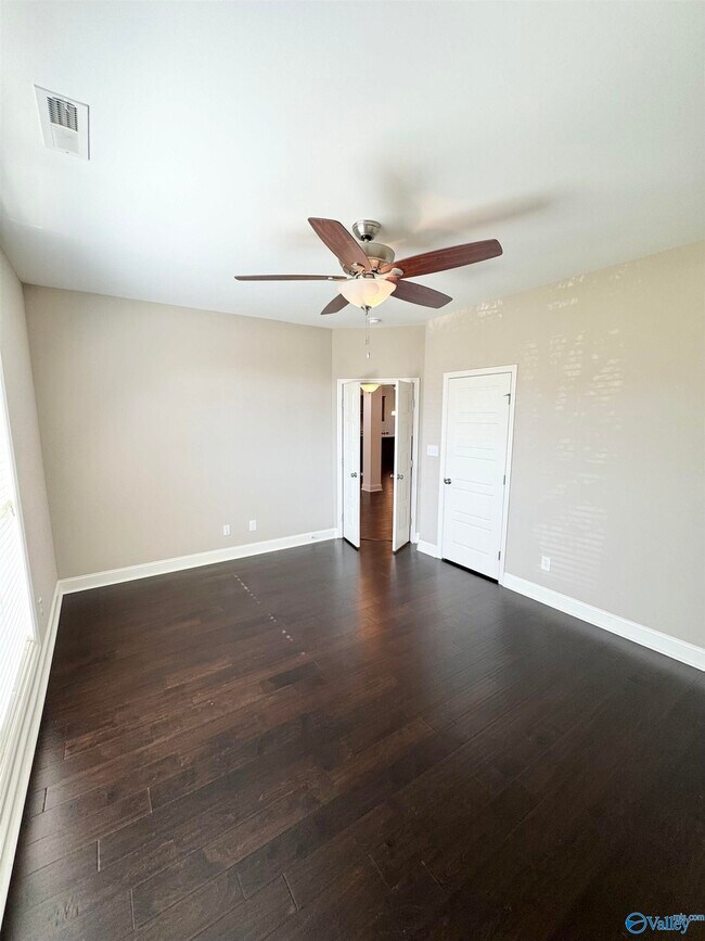 Building Photo - 109 Stonebury Ct