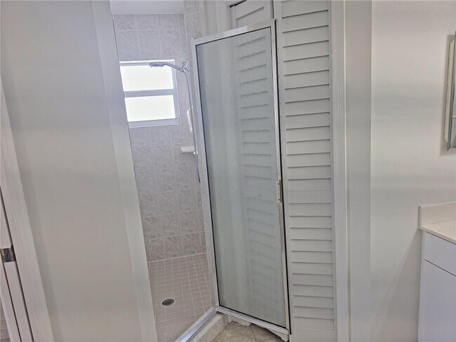 Building Photo - 395 Dorchester Dr