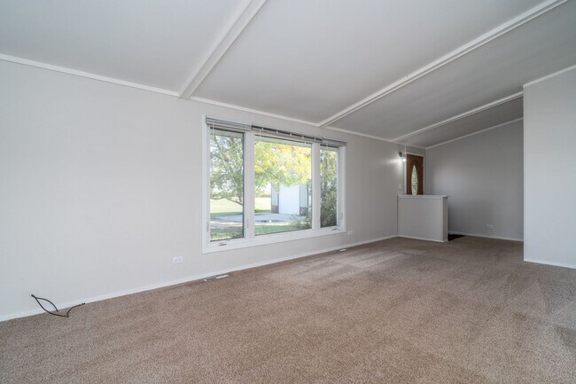 Building Photo - 8197 14th Ave S