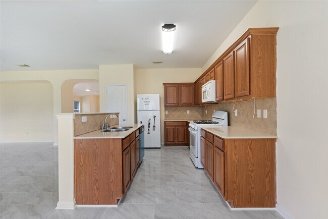 Building Photo - 7710 Sapulpa Ln
