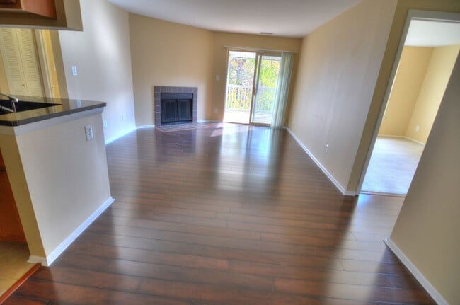 Building Photo - 1793 Jonathan Way