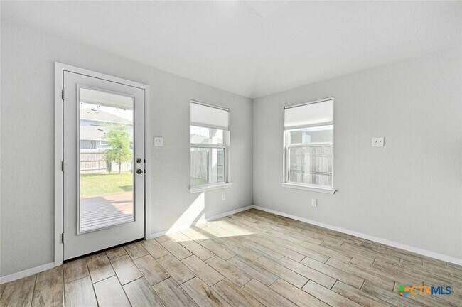 Building Photo - 250 Sage Meadows Dr