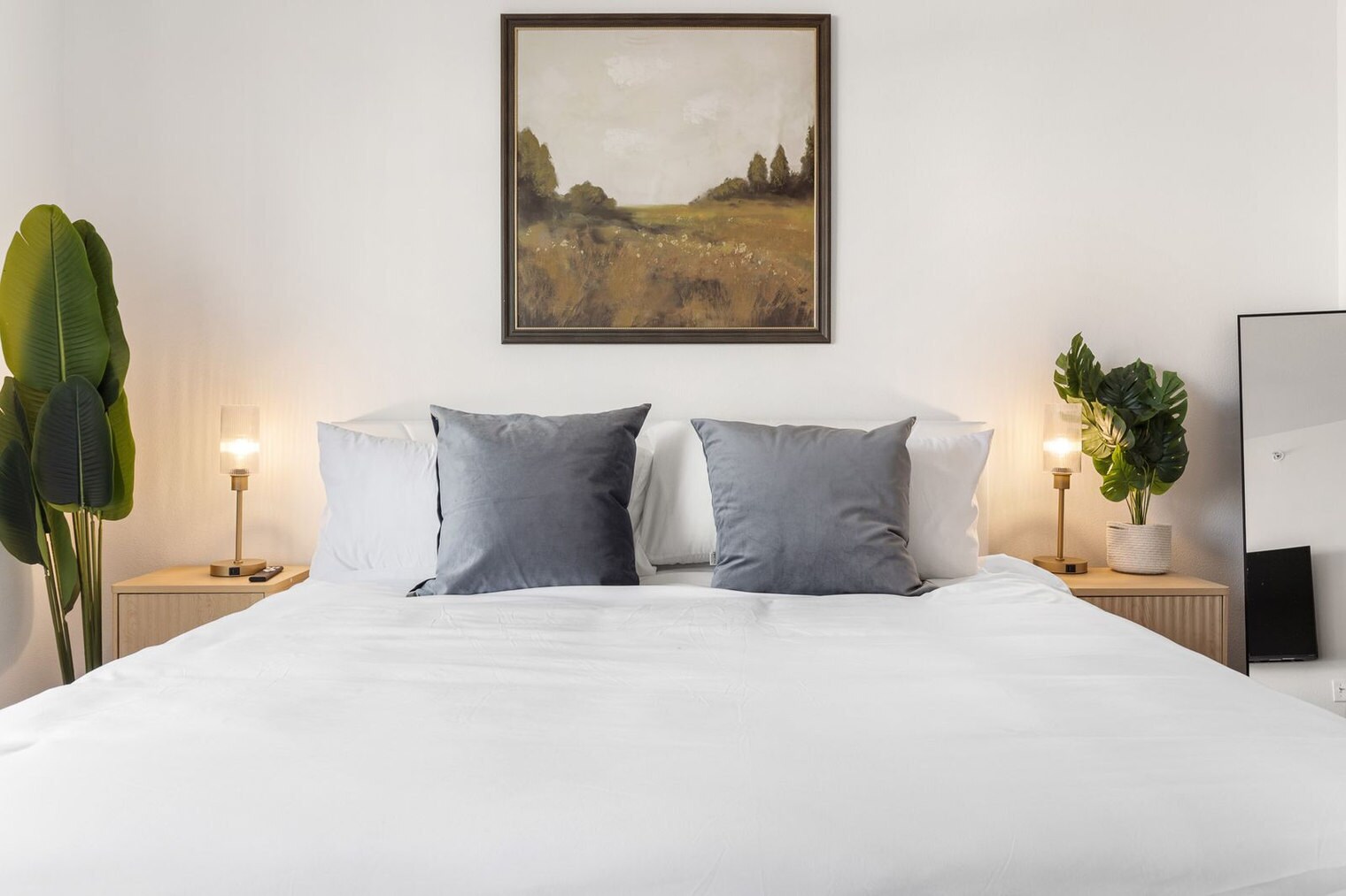 Building Photo - 1301 Leah Ave