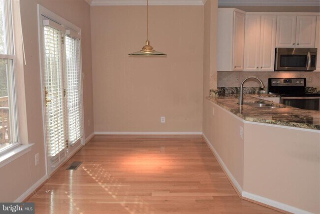 Building Photo - 8933 Royal Astor Way