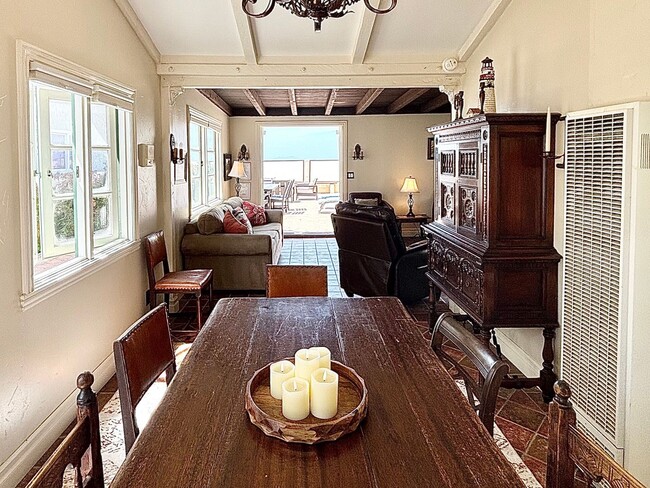 Building Photo - 1205 Ocean Dr