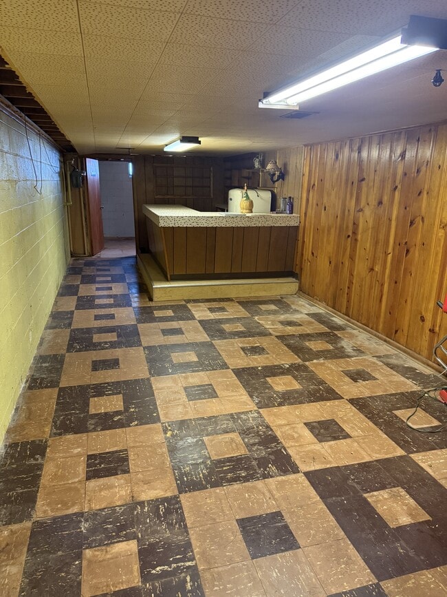 Building Photo - 2416 Oregon Ave