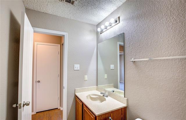 Building Photo - 2363 Laurelhill Ln