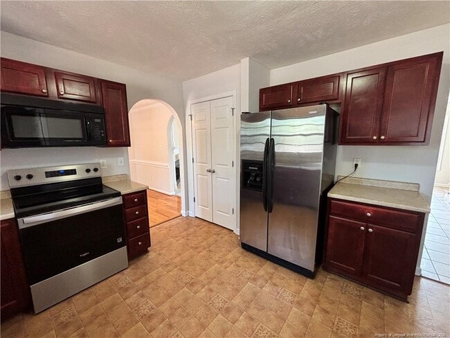 Building Photo - 6308 Firefly St