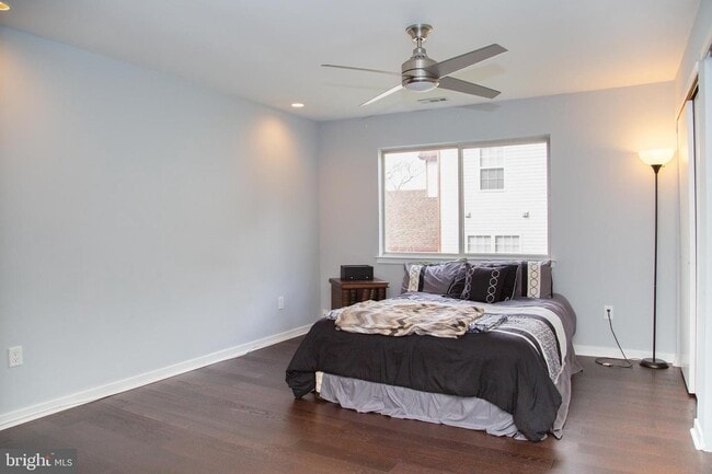 Building Photo - 828 Chanticleer