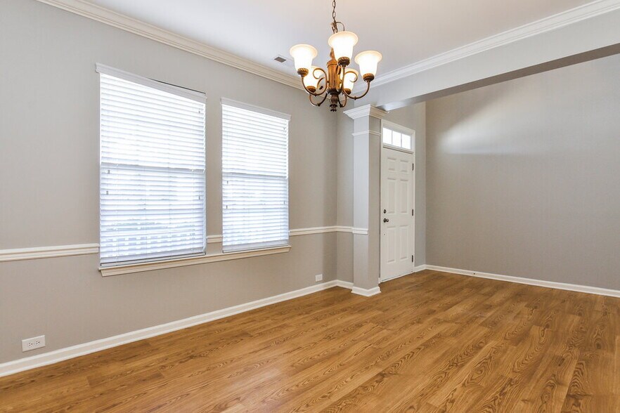 Building Photo - 650 Ashbrittle Dr