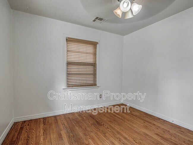 Building Photo - 1711 Brighton Ave