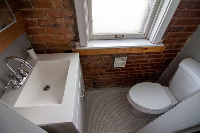 Building Photo - 4238 S 38th St
