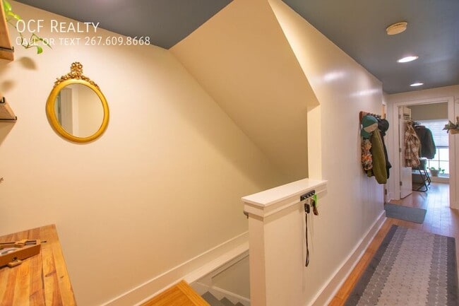 Building Photo - 1814 Christian St