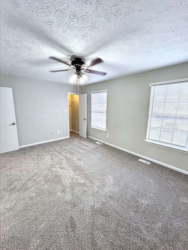 Building Photo - 359 Deputy Ln