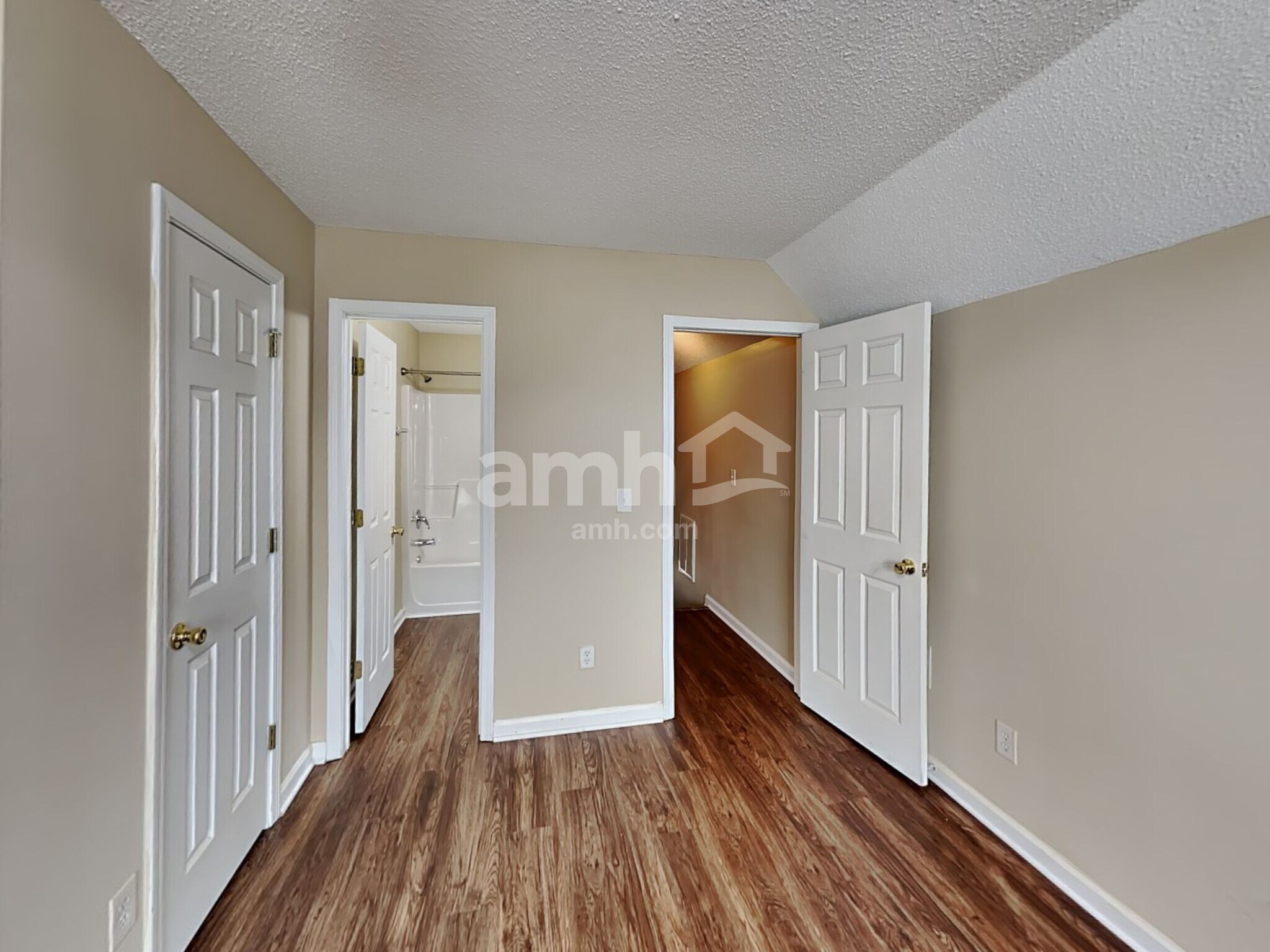 Building Photo - 6649 Overlook Rdg