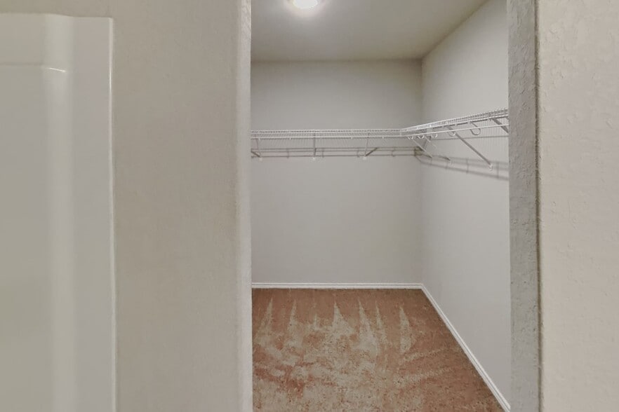 Building Photo - 3704 Colemans Run