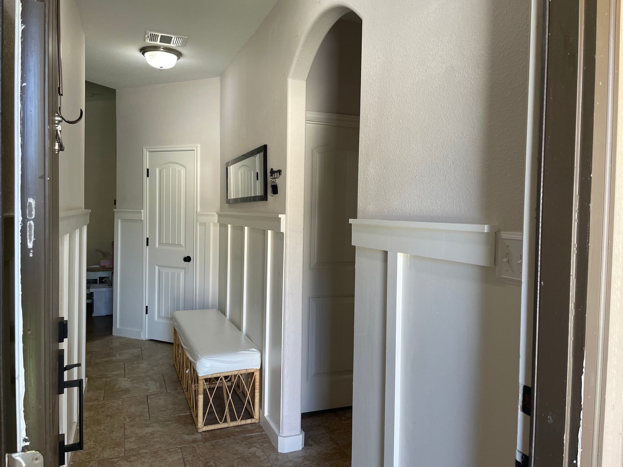 Foyer - 1330 Plaza Lake Dr