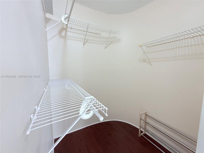 Building Photo - 11354 SW 132nd Ct