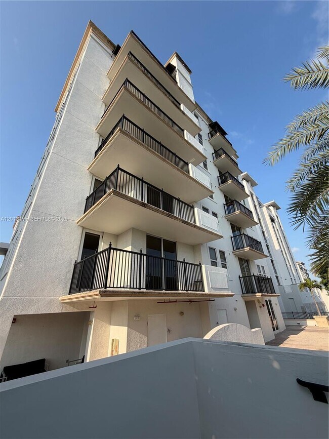 Building Photo - 4100 Salzedo St