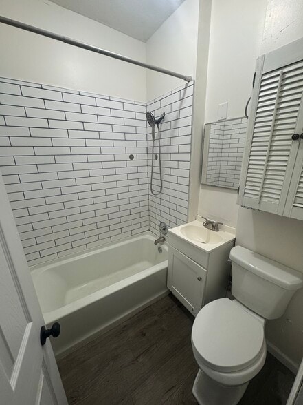 Building Photo - 65 W Blake Ave