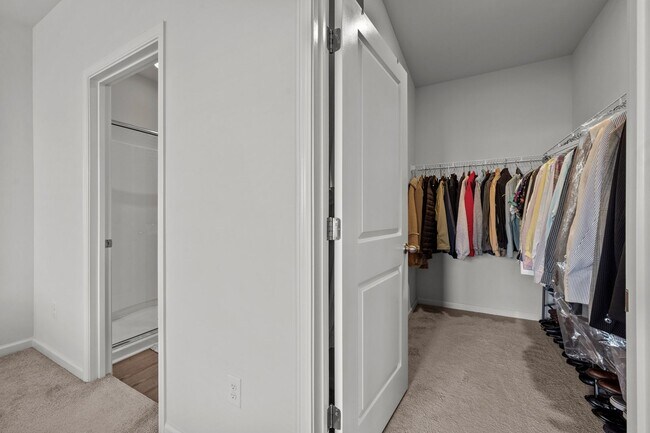 Building Photo - Home in Surf City