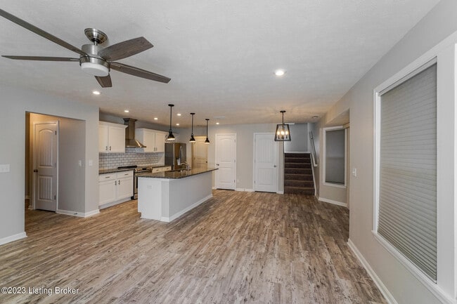 Building Photo - 706 New Christman Ln