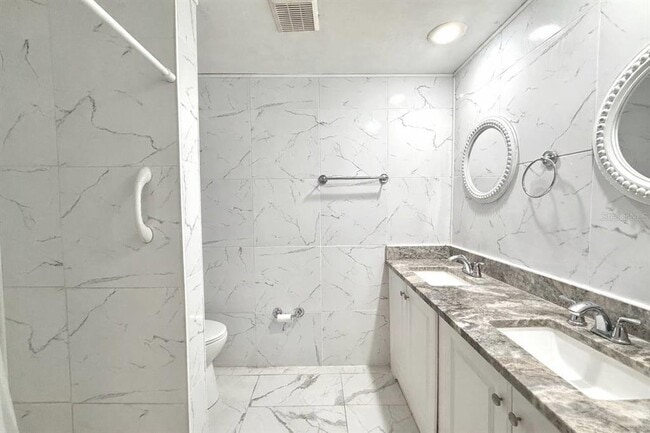 Building Photo - 8516 Arrowhead Row