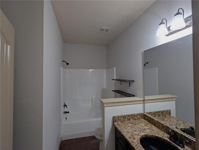 Building Photo - 4635 Belcrest Way