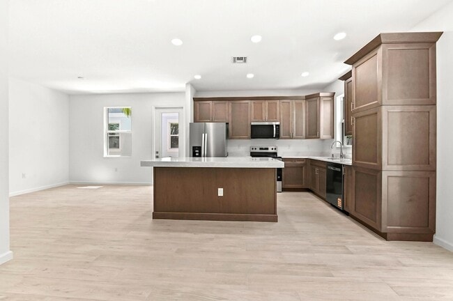 Building Photo - 16404 Mirabell Mnr Ln