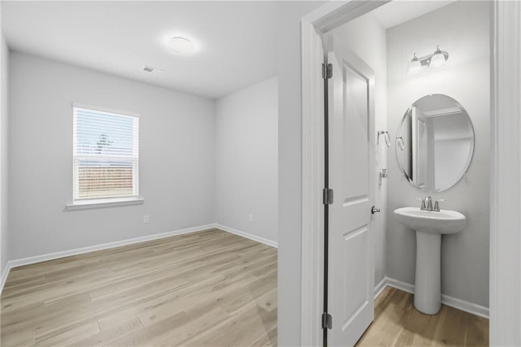 Building Photo - 1543 Maston Rd